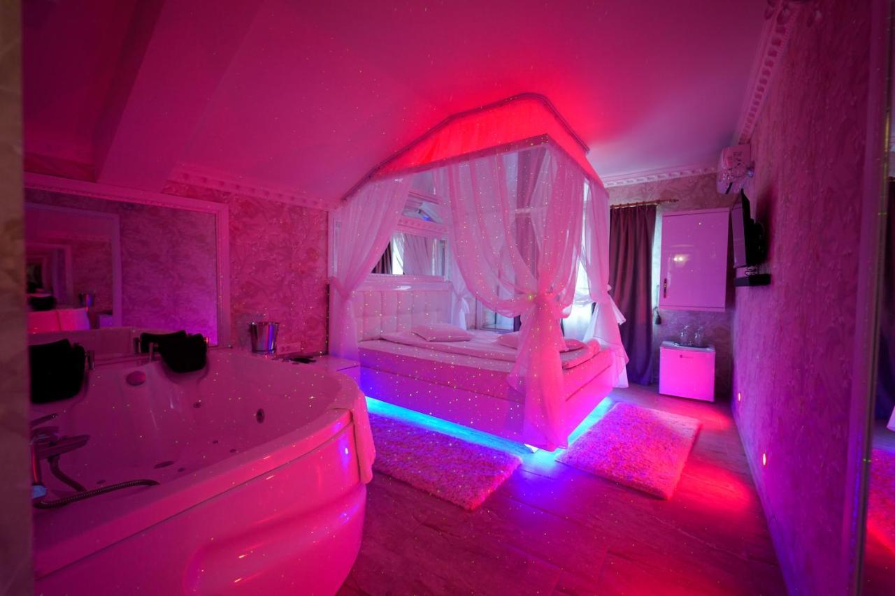 Anadi Hotel Boutique Only Adult Брашов Екстер'єр фото