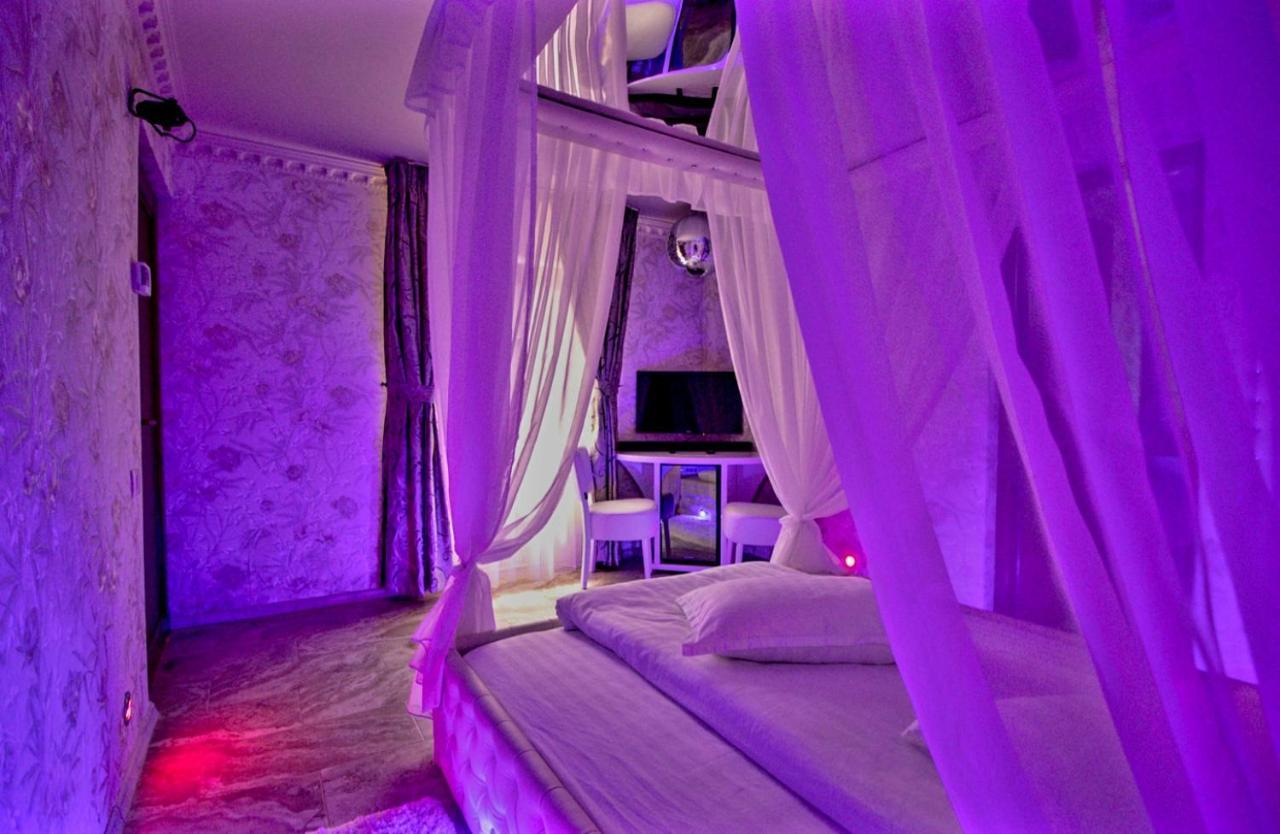 Anadi Hotel Boutique Only Adult Брашов Екстер'єр фото