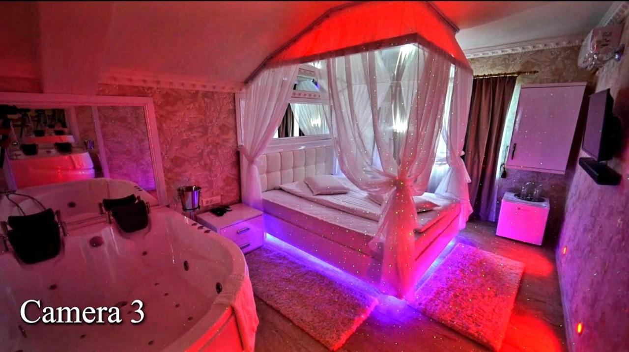 Anadi Hotel Boutique Only Adult Брашов Екстер'єр фото
